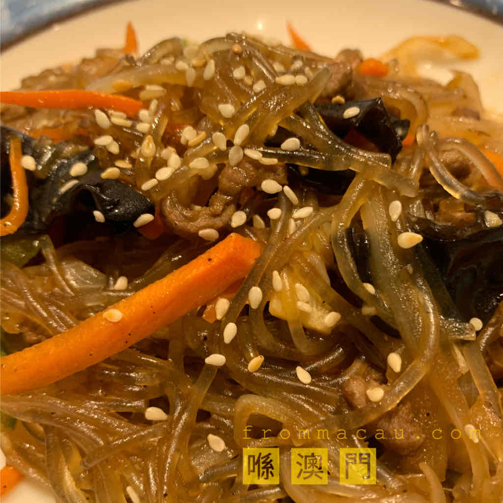 Noodles with sauteed beef and vegeta at Haeundae in Lamau Fai Chi Kei, Macau