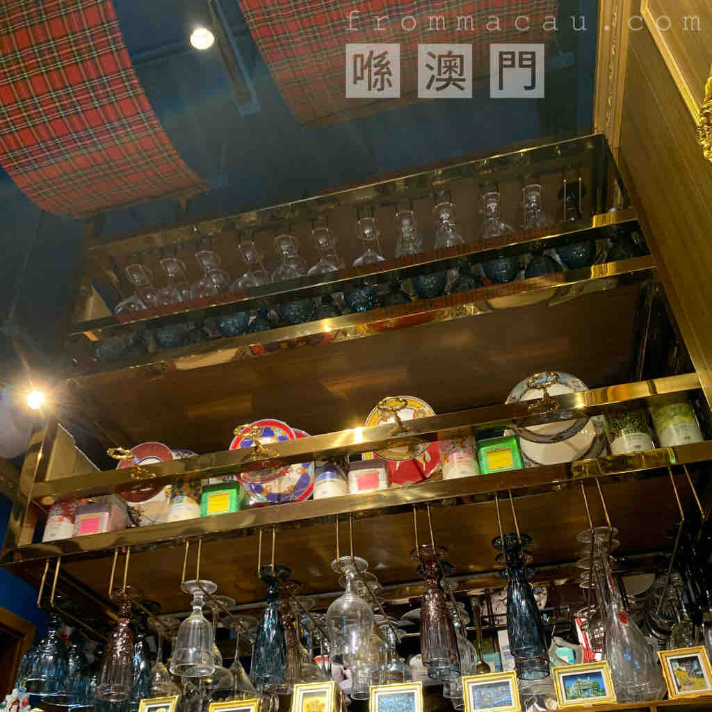 Beautiful cups and saucers are decorated at Edinburgh Café in HO LAN UN (Avenida do Conselheiro Ferreira de Almeida) and Tap Siac, Macau