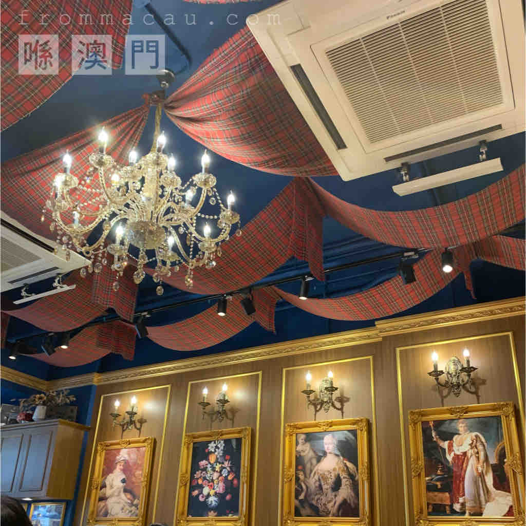 Chandeliers and British Classical Paintings on the Wall at Edinburgh Café in HO LAN UN (Avenida do Conselheiro Ferreira de Almeida) and Tap Siac, Macau