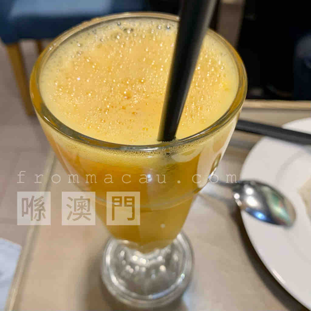 Fresh Orange Juice at U Veng Kei Cafe in Supreme Flower City, Baixa da Taipa (Macau Taipa Center), Taipa.